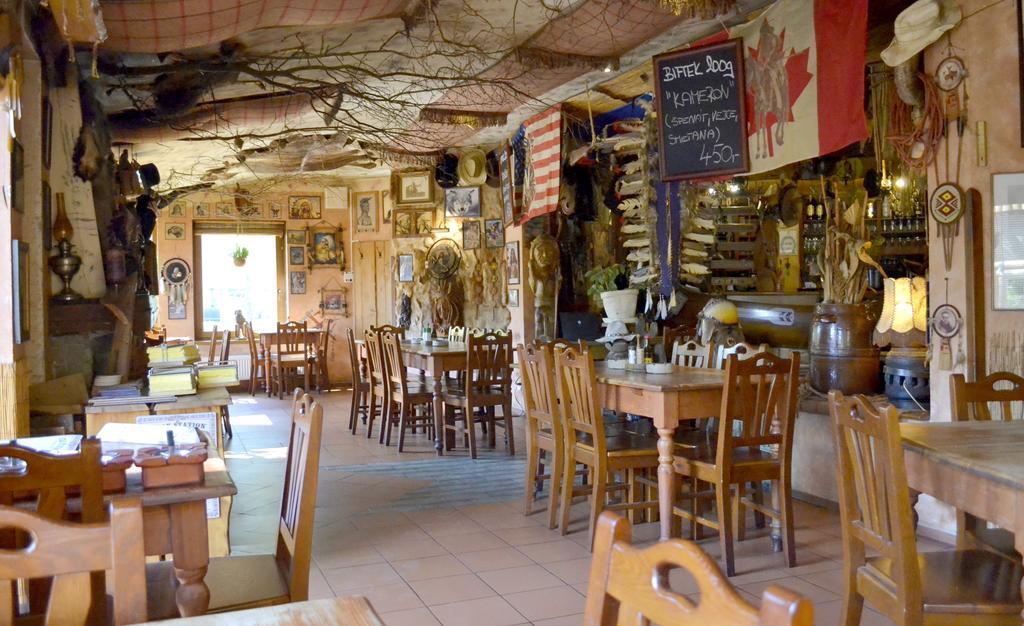 Restaurant A Penzion Steak Station Pardubice Exterior foto